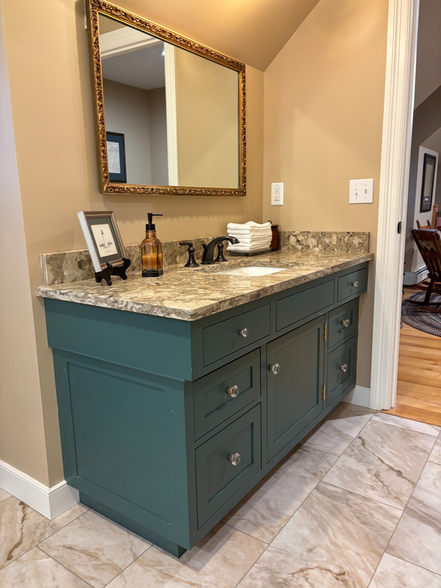Guest Vanity